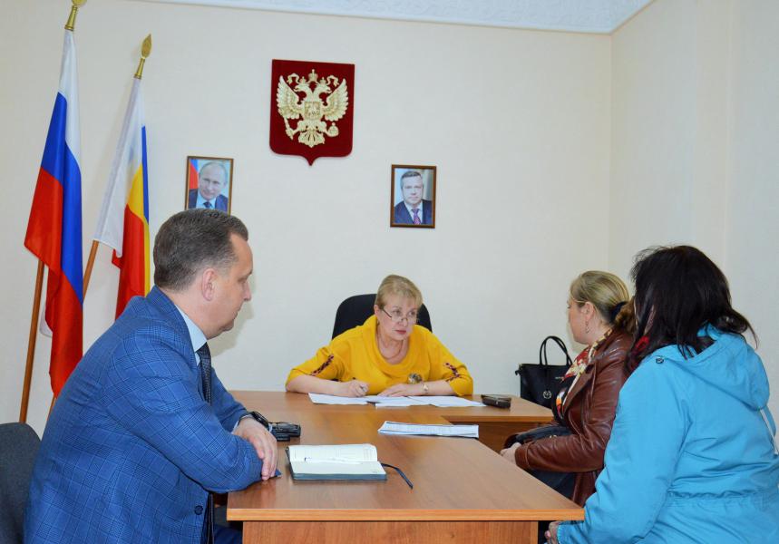 Глава Администрации Белокалитвинского района провела тематический прием по вопросу содержания и ремонта дорог