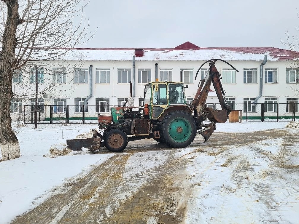  В поселениях района продолжаются мероприятия по обработке автомобильн...