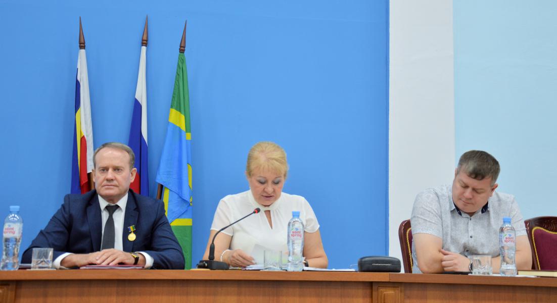 В Администрации Белокалитвинского района состоялось расширенное планерное совещание под председательством Ольги Мельниковой